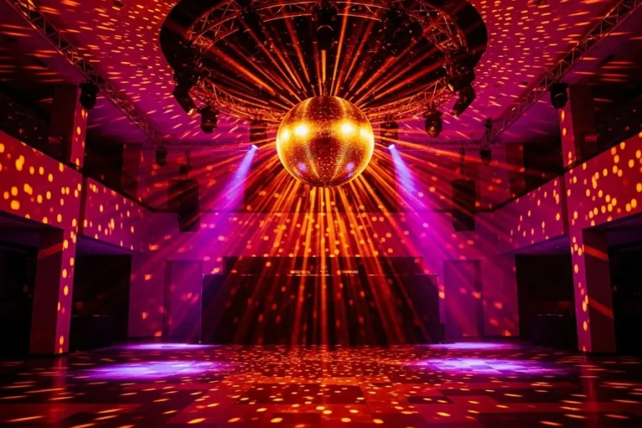 Discokugel und Nebelmaschine für Hochzeit mieten